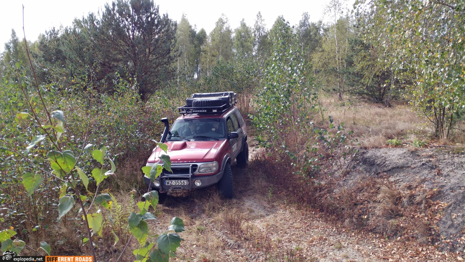 Ćwiczenia na torze podczas szkolenia 4x4